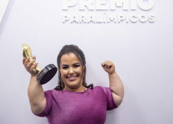 08.02.23 - Mariana D'Andrea , melhor atletal do Halterofilismo. Entrega do Prêmio Paralímpicos, no Tokyo Marine Hall, em São Paulo. Foto: (Alessandra Cabral/CPB)