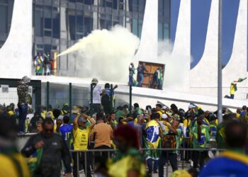 Manifestantes invadem Congresso, STF e Palácio do Planalto. Foto: (Marcelo Camargo/Agência Brasil)