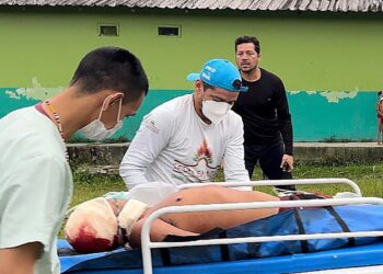 Atentado a Yanomamis - Na tarde de sábado (29/04) garimpeiros armados alvejaram três (03) jovens Yanomami, sendo um (01) deles, agente indígena de saúde da Comunidade Uxiú. Foto: (Hekurari/INSTAGRAM)