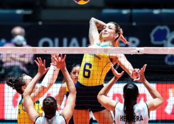 Seleção Brasileira de vólei feminino faz 3 a 0 no começo da caminha rumo à Paris 2024. Foto: (FIVB/Divulgação)